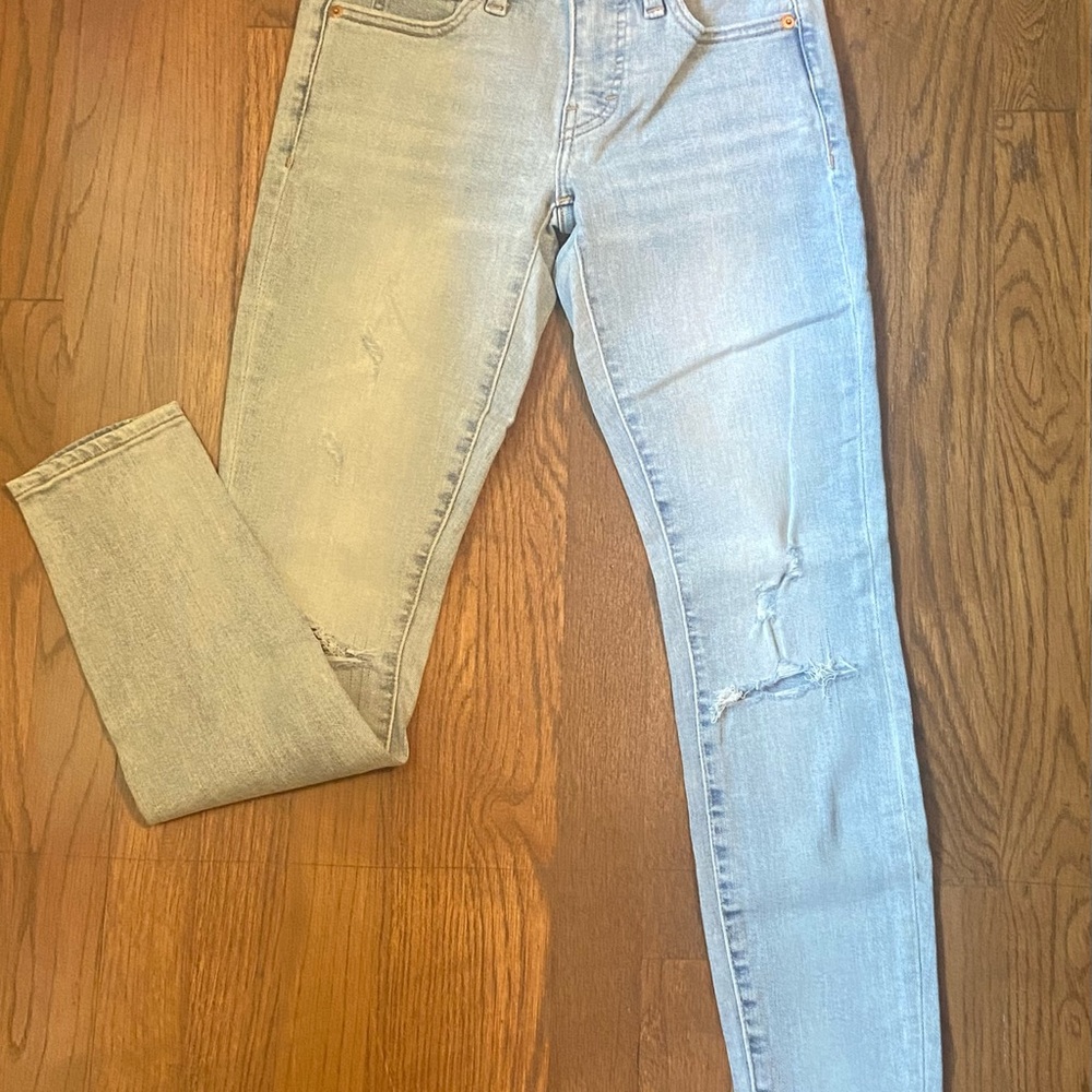 Lucky Brand Light Blue Denim Jeans